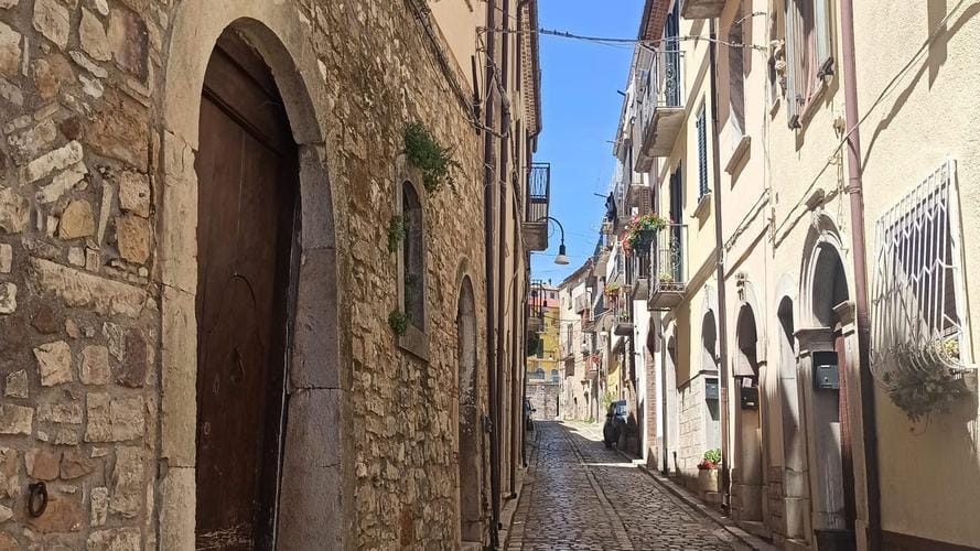 German Couple Thrives In Italian Village Despite Language Barrier