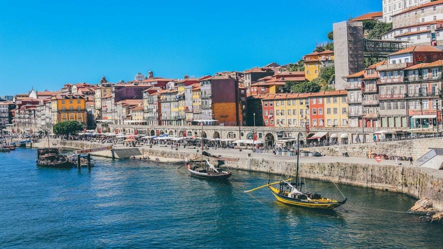 American Retirees Find Affordable New Life In Portugal