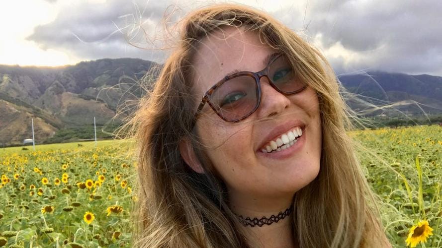 American Woman Finds Independence After Move to England