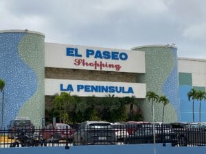El Paseo Mall. Salinas, Ecuador.