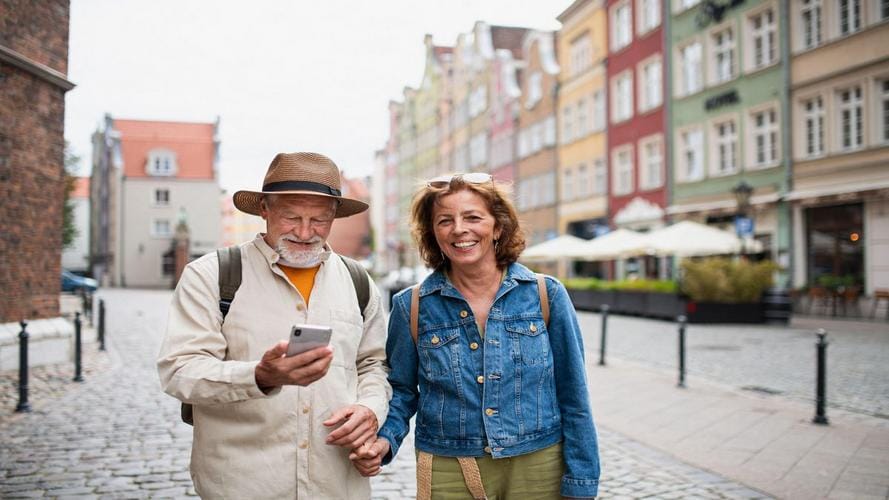 Americans Retire Overseas For Lower Costs And New Beginnings