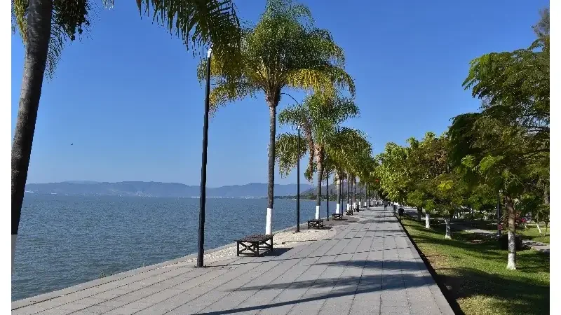 Mexico’s Colonial Towns Offer Cheap Living Beyond Beaches
